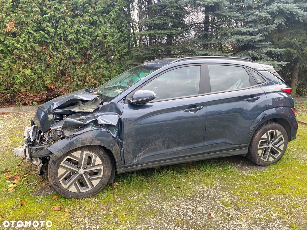 Hyundai Kona Electric 64kWh Premium - 2