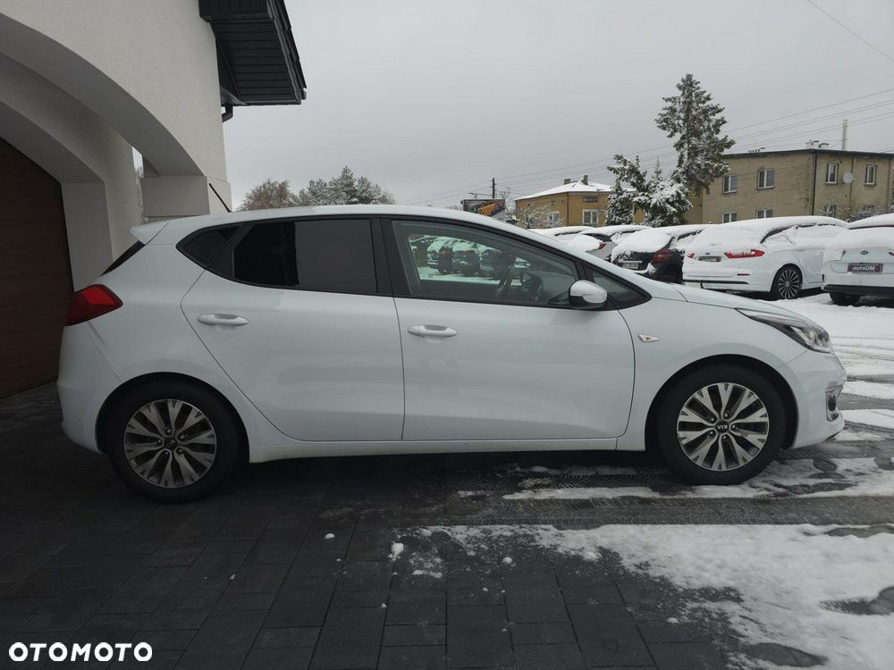 Kia Ceed - 4