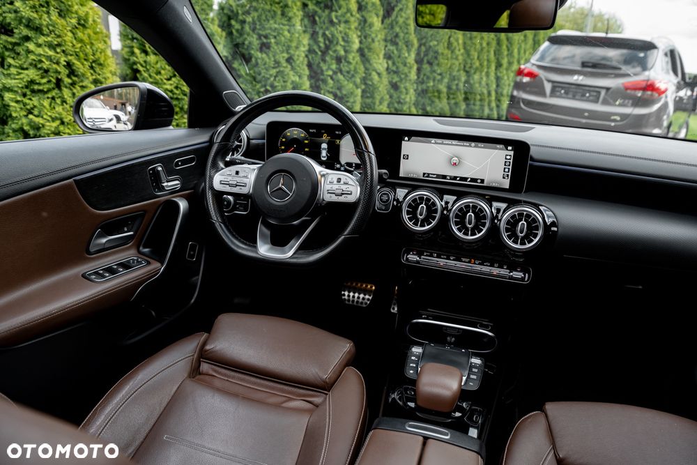 Mercedes-Benz CLA 250 4Matic 8G-DCT Edition AMG Line - 26