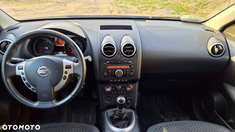 Nissan Qashqai 2.0 Visia - 6