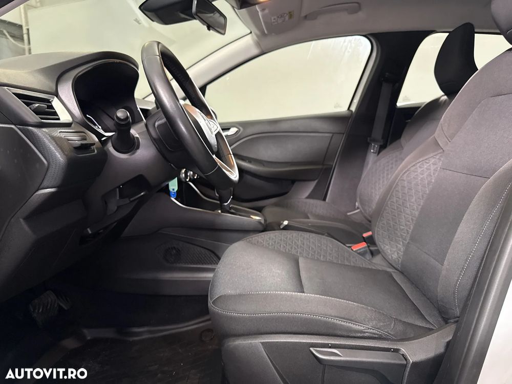 Renault Clio - 21