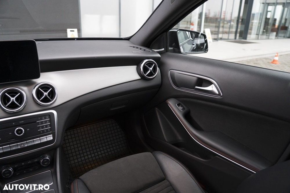 Mercedes-Benz GLA 220 4MATIC - 19