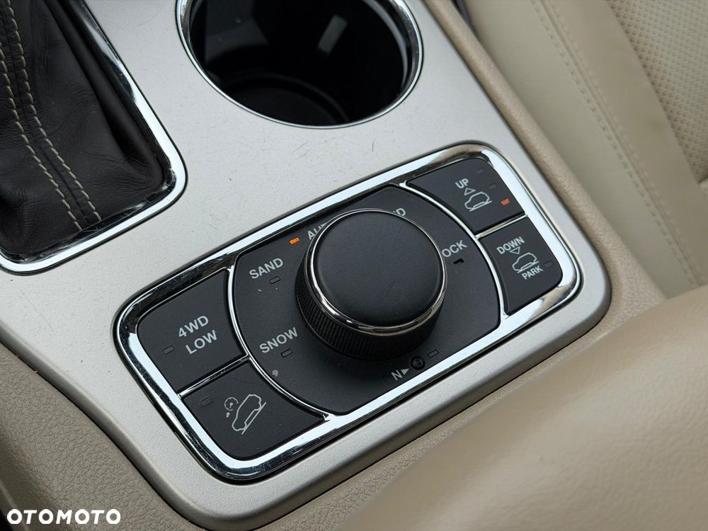 Jeep Grand Cherokee 3.6 V6 Overland - 19