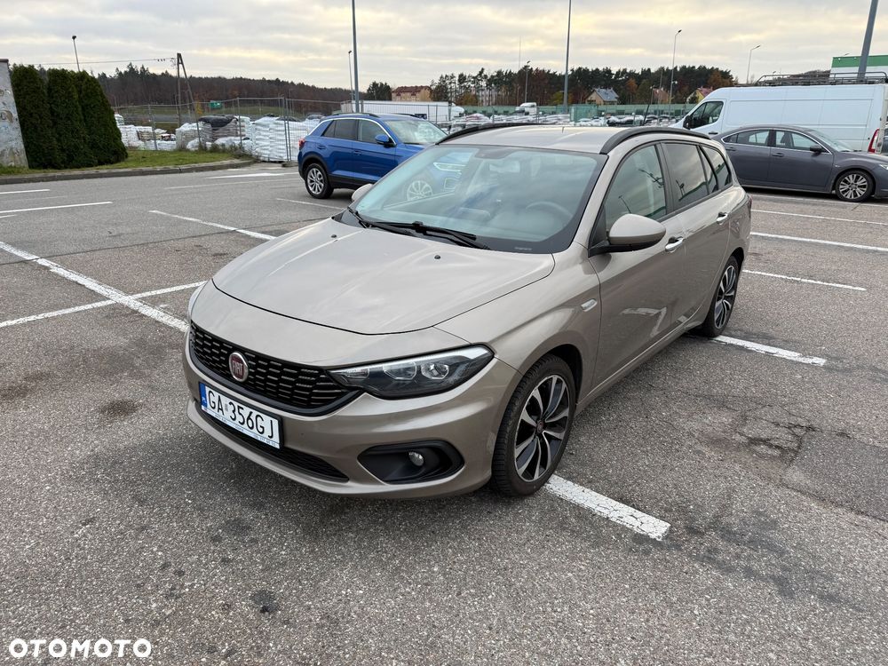 Fiat Tipo 1.4 T-Jet 16v Lounge EU6 - 1
