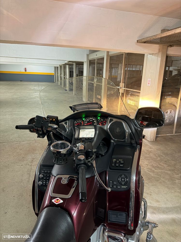 Honda Goldwing GL 1800 - 12