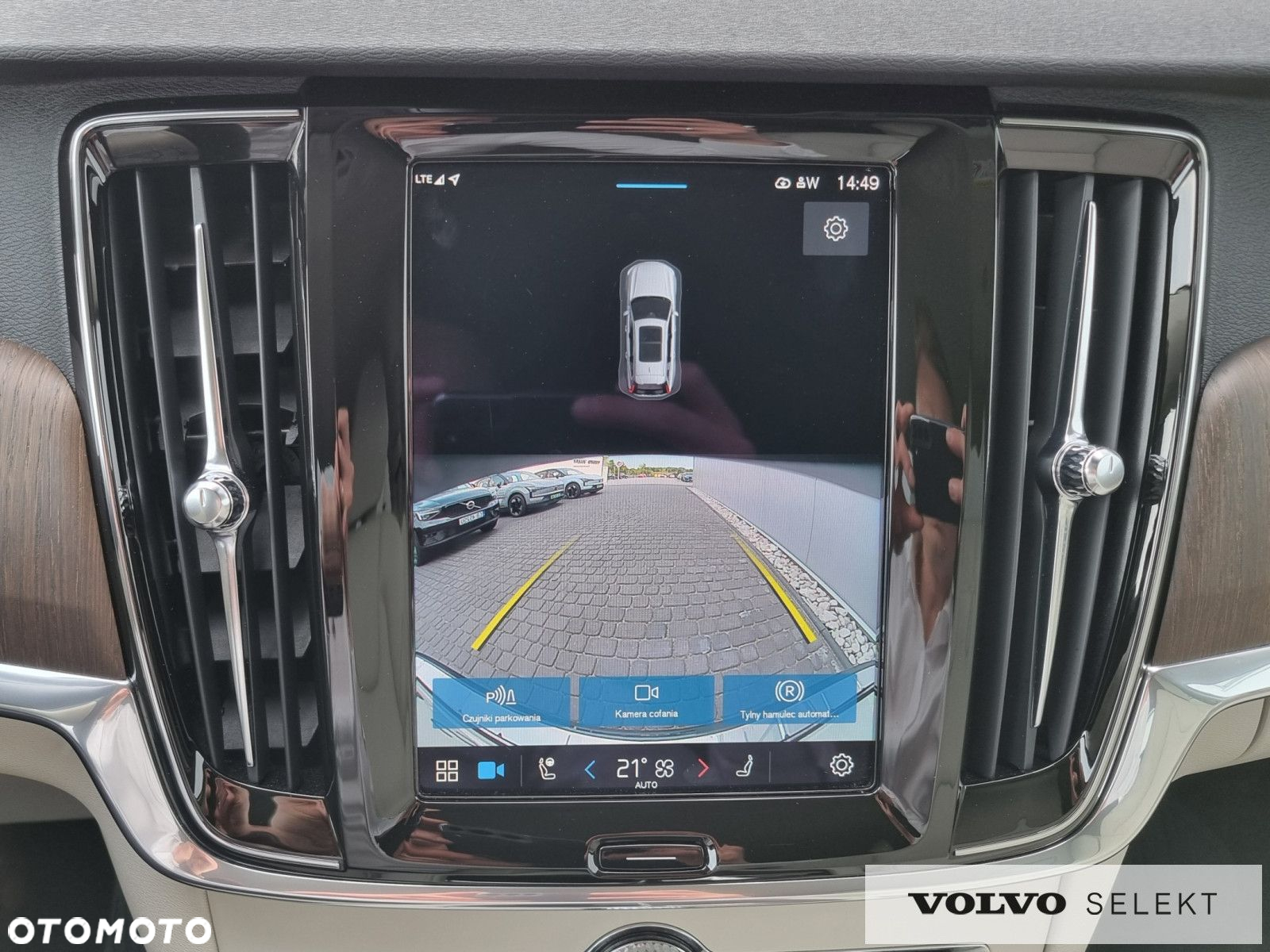 Volvo V90 Cross Country - 29