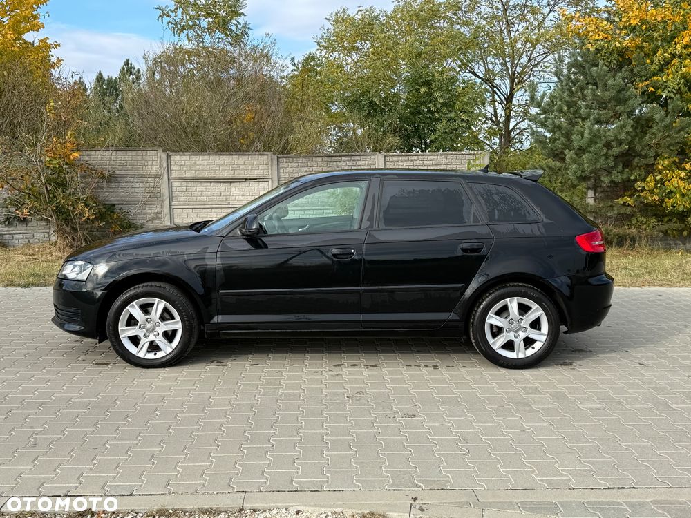 Audi A3 Sportback - 3