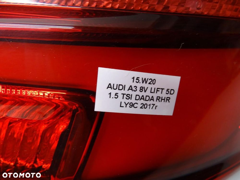 LAMPA PRAWY TYŁ TYLNA W BŁOTNIK MATRIX LED 8V4945092 AUDI A3 8V LIFT 5D SB - 13