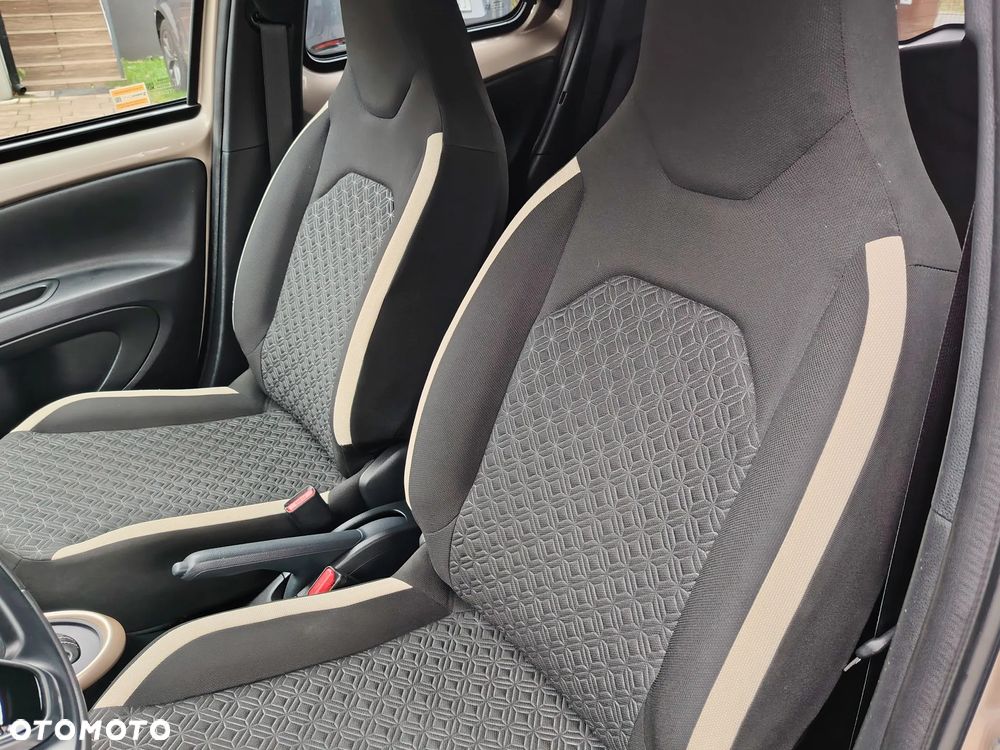 Toyota Aygo X 1.0 VVT-i Style CVT - 23