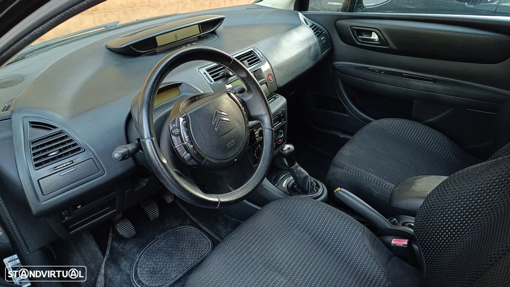 Citroën C4 1.6 HDi 110 VTR - 22