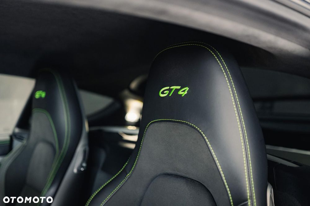 Porsche 718 Cayman GPF GT4 PDK - 30