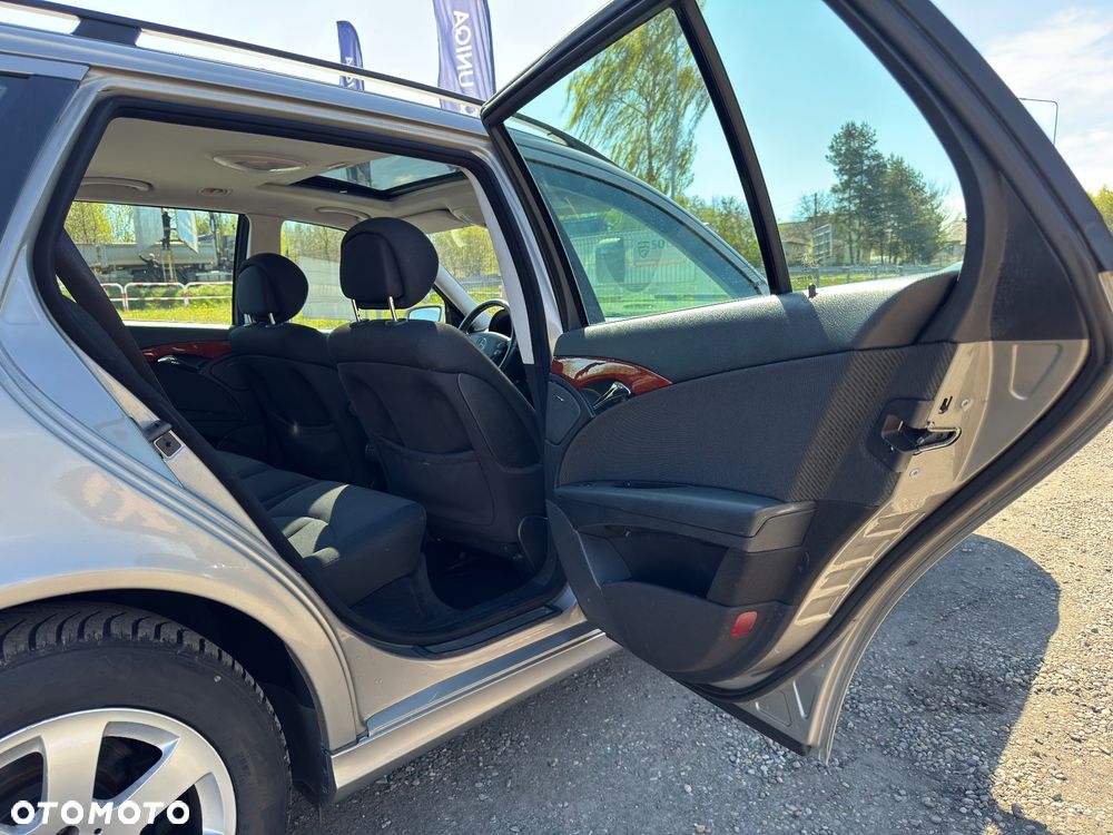 Mercedes-Benz Klasa E 220 CDI Automatik Classic BusinessEDITION - 23