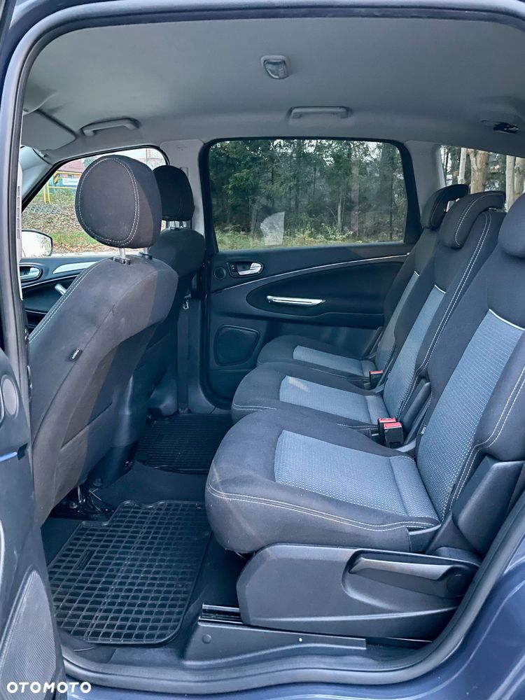 Ford S-Max 2.0 TDCi Trend - 17