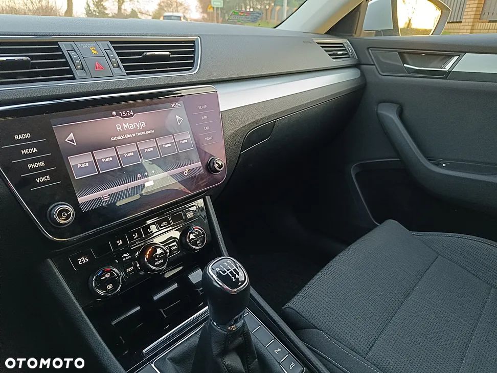 Skoda Superb 2.0 TDI Ambition - 34