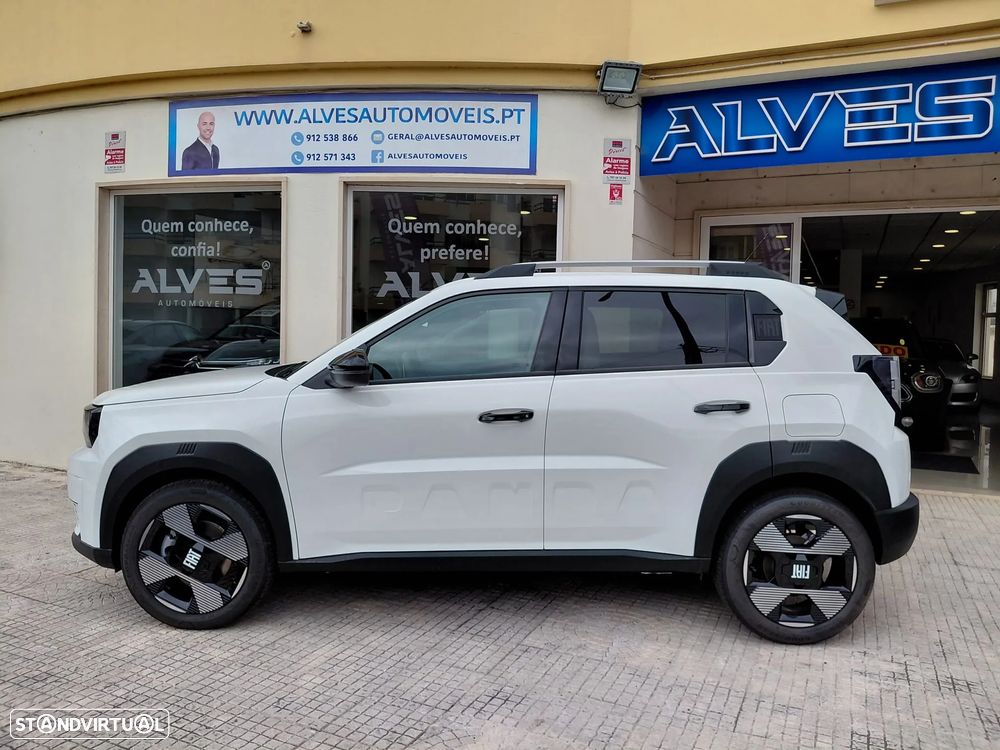 Fiat Grande Panda 1.2 Hybrid La Prima eDCT - 4