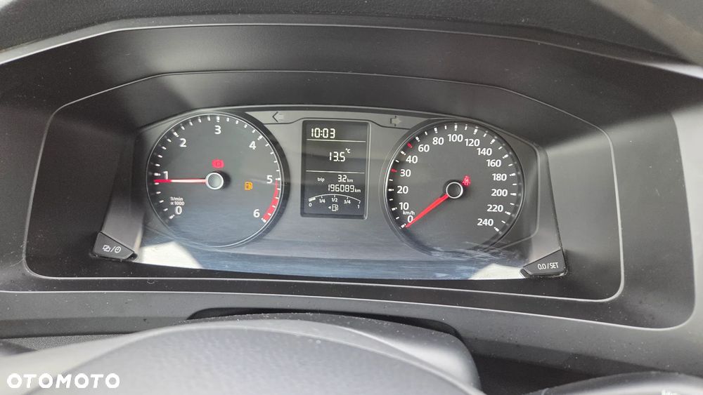 Volkswagen Transporter - 17