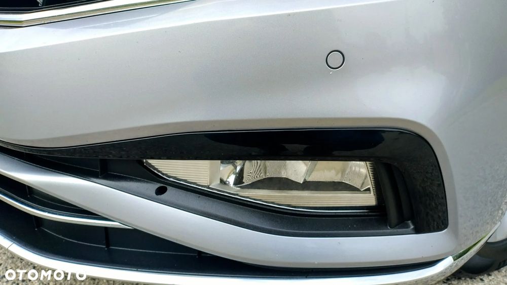 Volkswagen Passat 2.0 TDI EVO Elegance DSG - 23