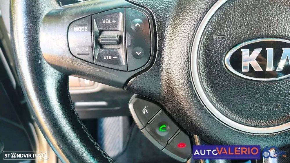 Kia Carens 1.7 CRDi ISG EX - 17