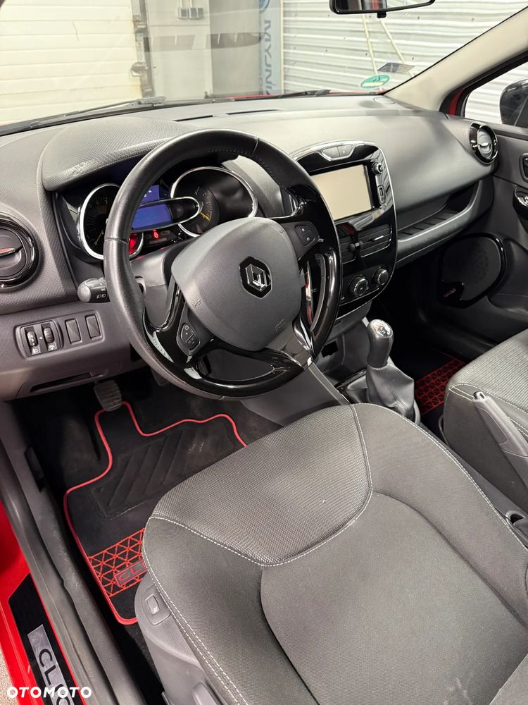 Renault Clio 1.2 16V 75 Life - 8