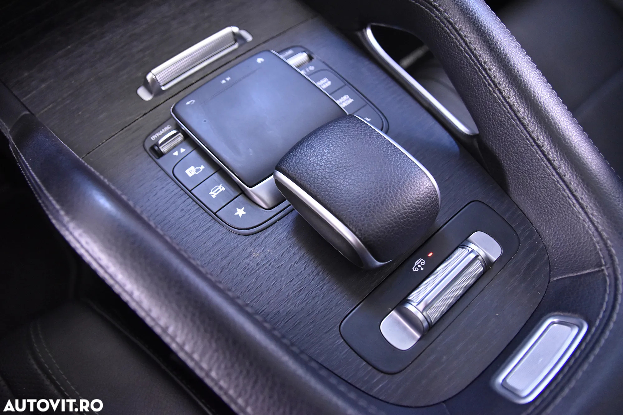 Mercedes-Benz GLE Coupe 350 e 4Matic 9G-TRONIC AMG Line - 17