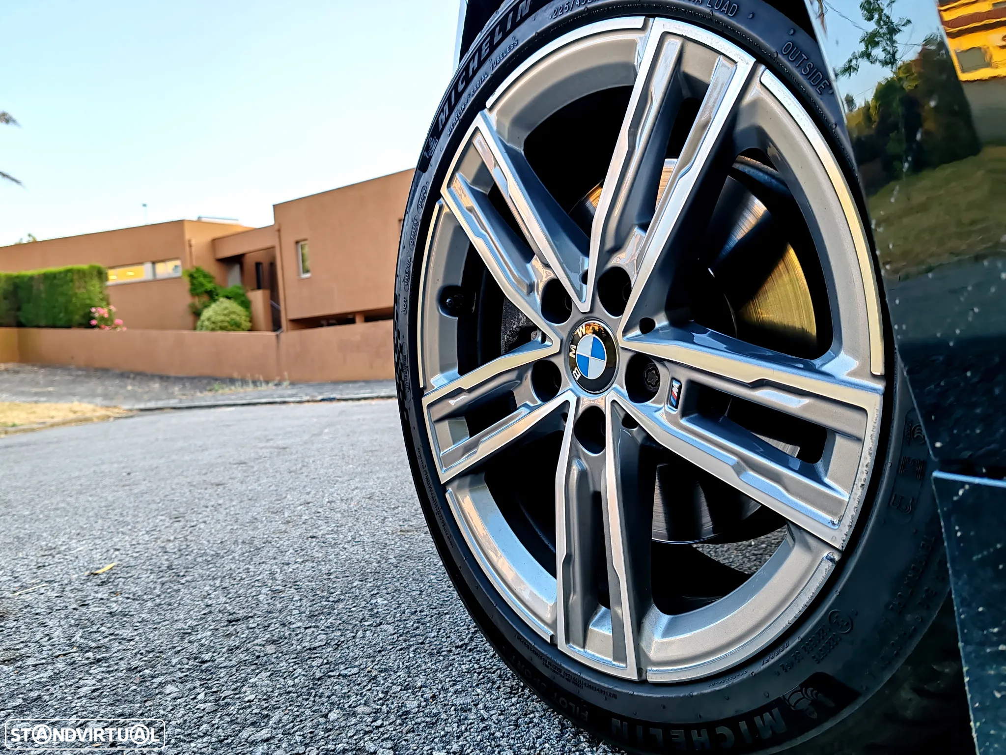 BMW 116 d Pack Desportivo M - 4