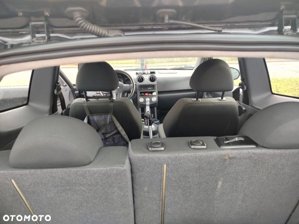 Mitsubishi Colt 1.1 Inform - 1