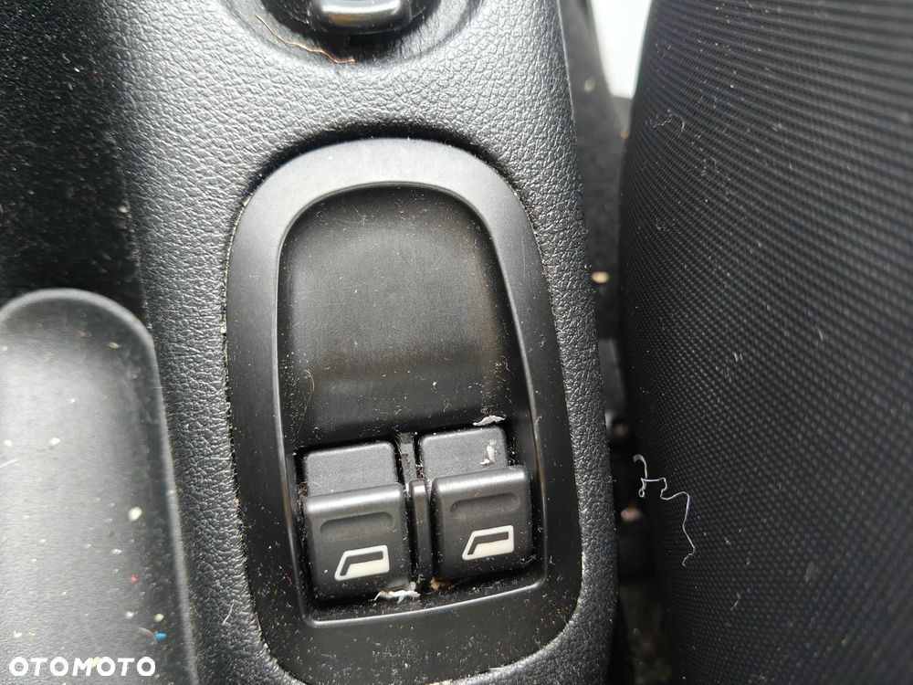 Peugeot 206 plus 1.1 Presence - 32