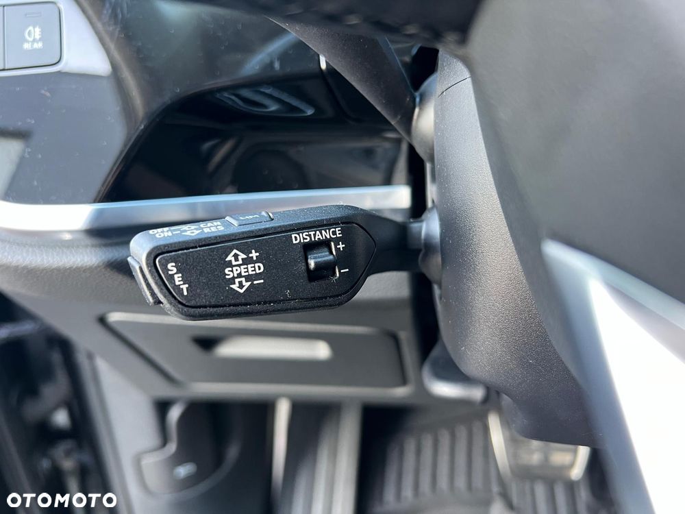Audi Q3 40 TDI Quattro S Line S tronic - 24