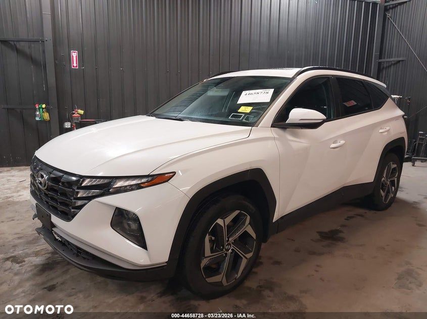 Hyundai Tucson - 2