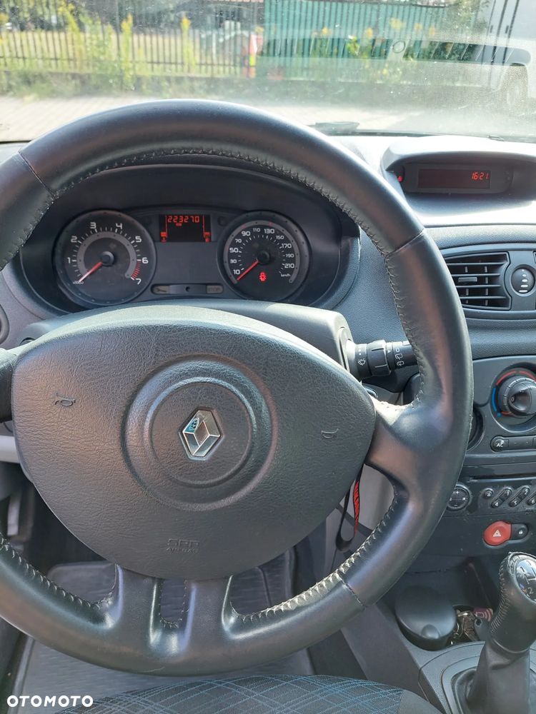 Renault Clio 1.2 16V Expression - 6