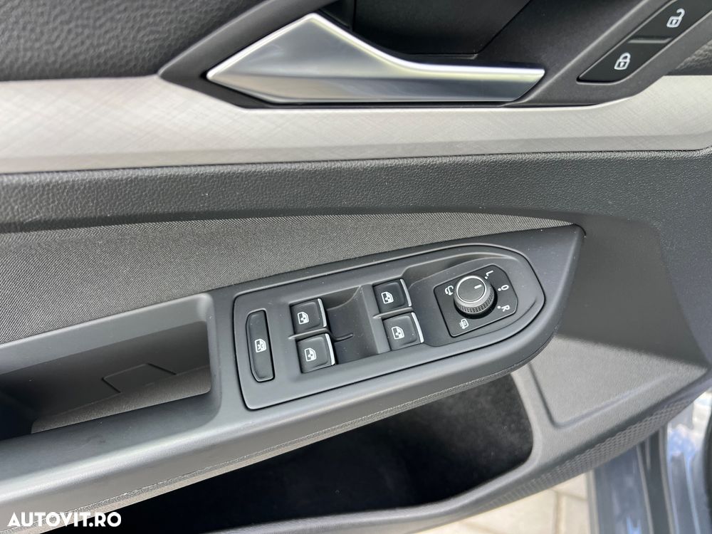 Volkswagen Golf 2.0 TDI SCR DSG Highline - 23