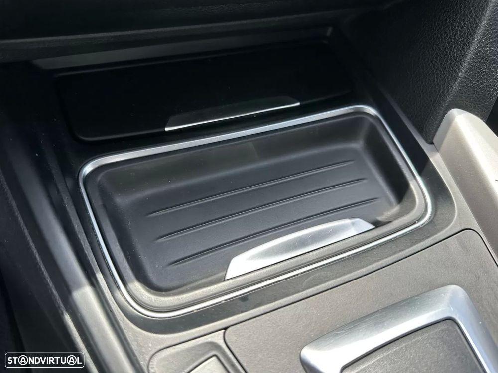 BMW 318 d Aut. Sport Line - 46