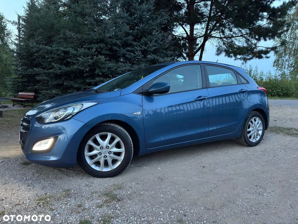 Hyundai i30 blue 1.4 Style - 19