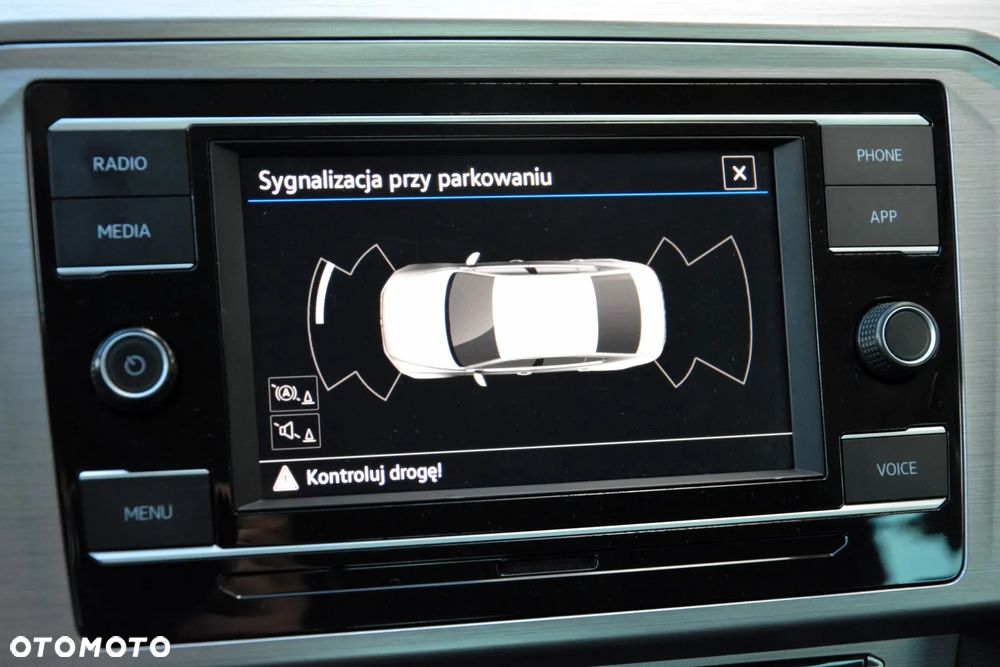 Volkswagen Passat 2.0 TDI EVO Essence DSG - 27