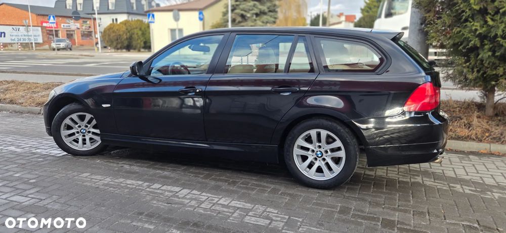 BMW Seria 3 318d DPF Edition Exclusive - 8