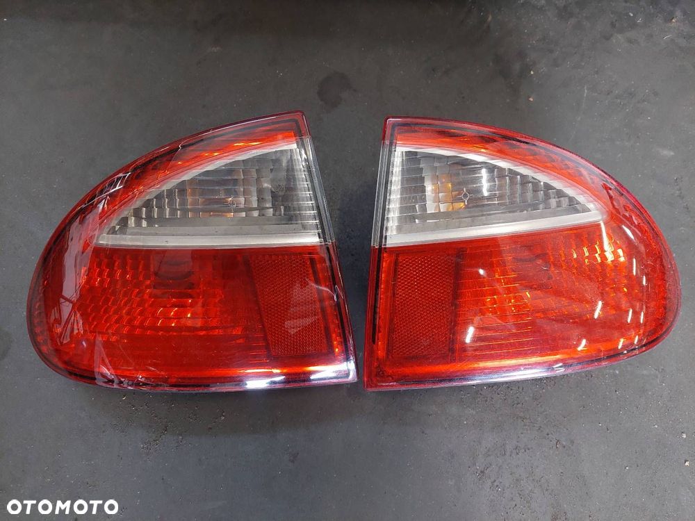 KOMPLETNY TYŁ KLAPA BAGAŻNIKA ZDERZAK TYŁ LAMPY SEAT LEON I LS7N - 2