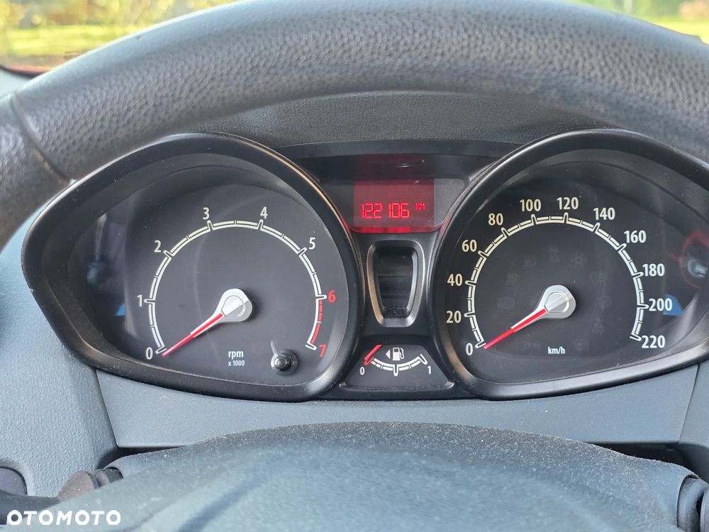Ford Fiesta 1.25 Ambiente - 8