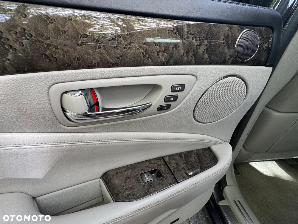 Lexus LS 600h Prestige - 40