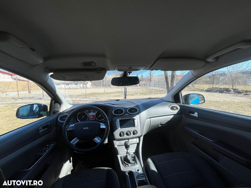 Ford Focus 2.0 TDCi Ghia - 4