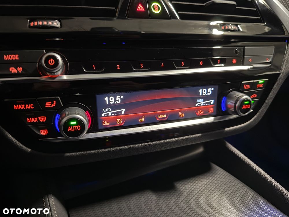 BMW Seria 5 520d xDrive MHEV Sport Line sport - 10