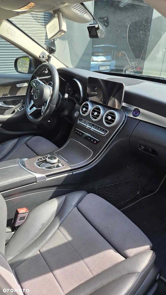 Mercedes-Benz Klasa C 200 d 9G-TRONIC - 8