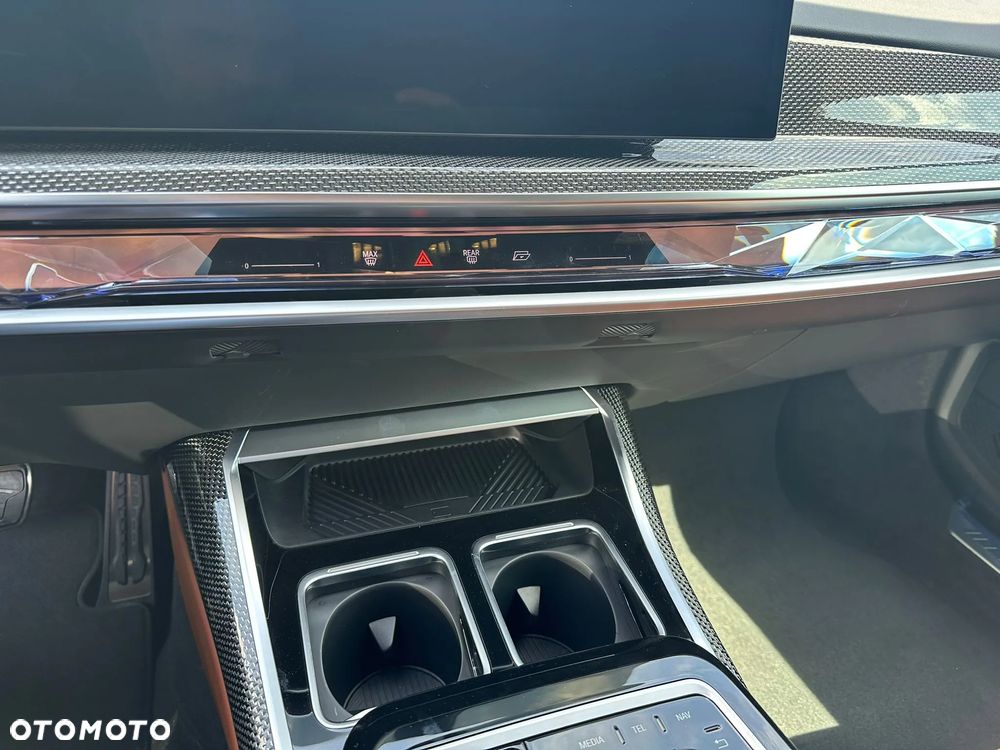 BMW Seria 7 740d xDrive mHEV sport - 15