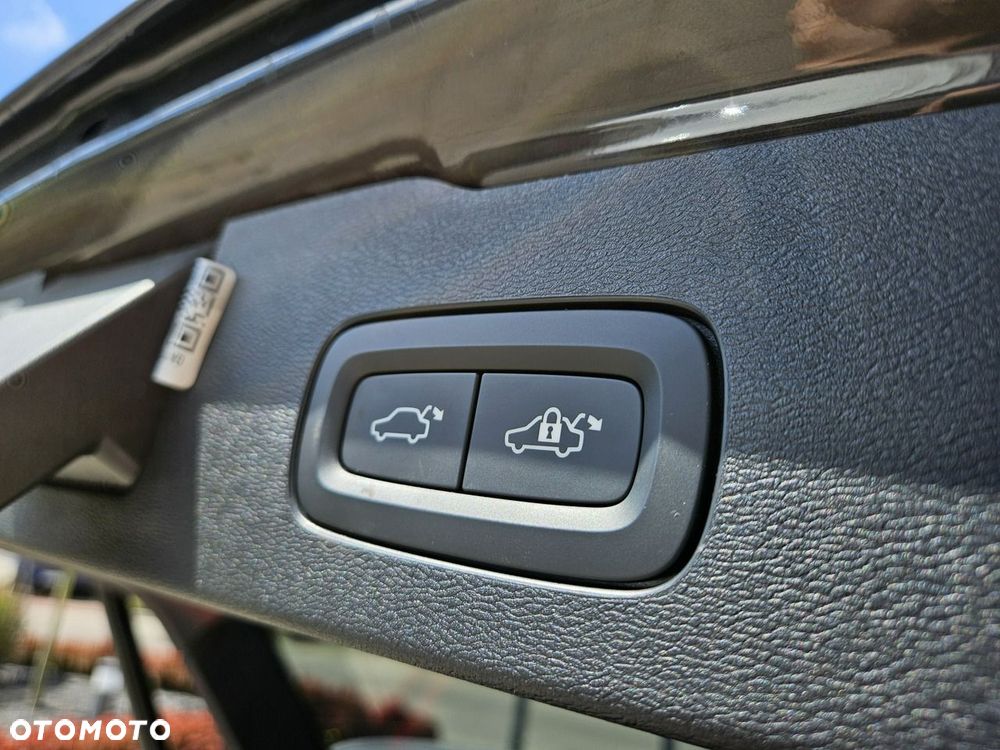Volvo V60 B4 B DKG Ultra Dark - 28