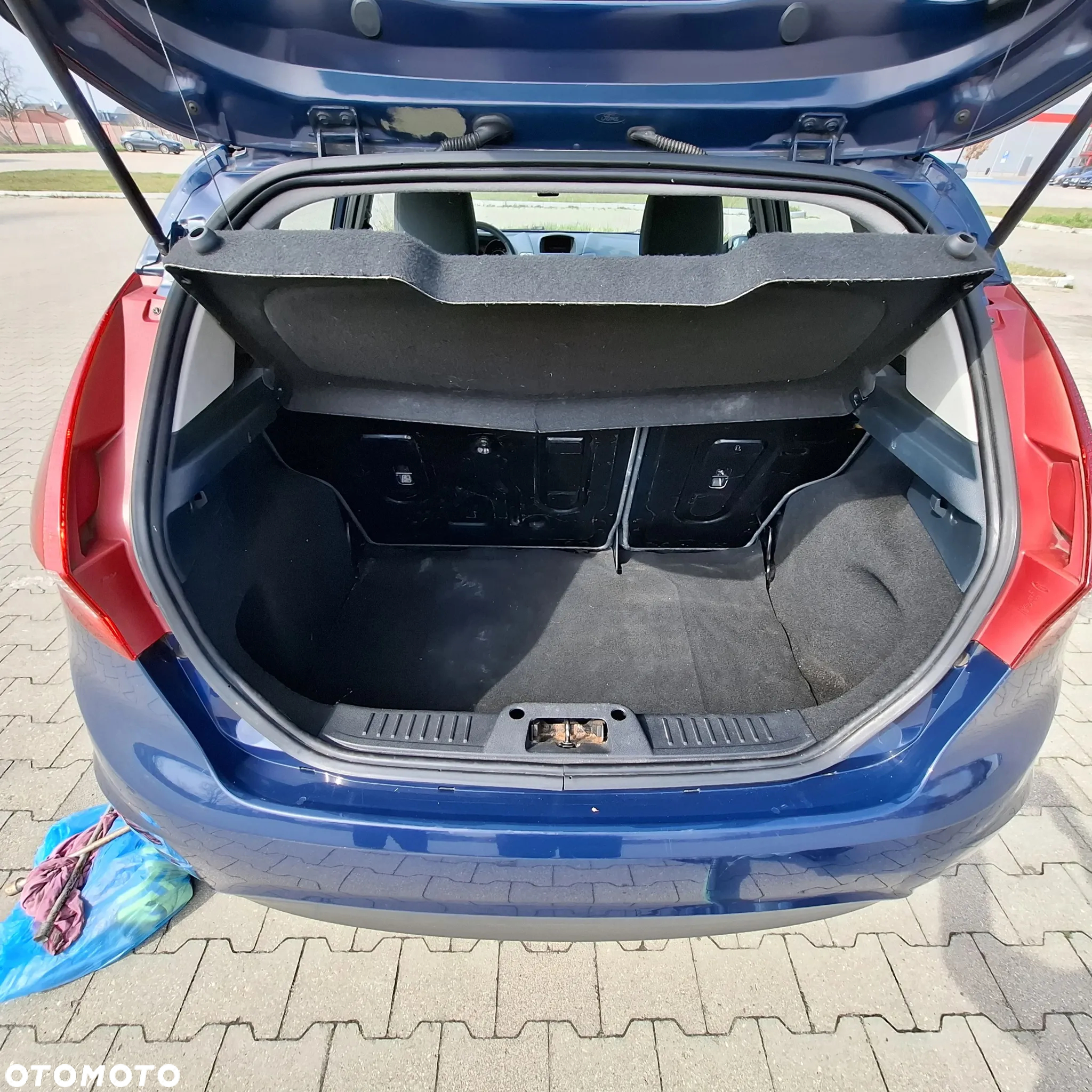 Ford Fiesta 1.25 Trend - 34