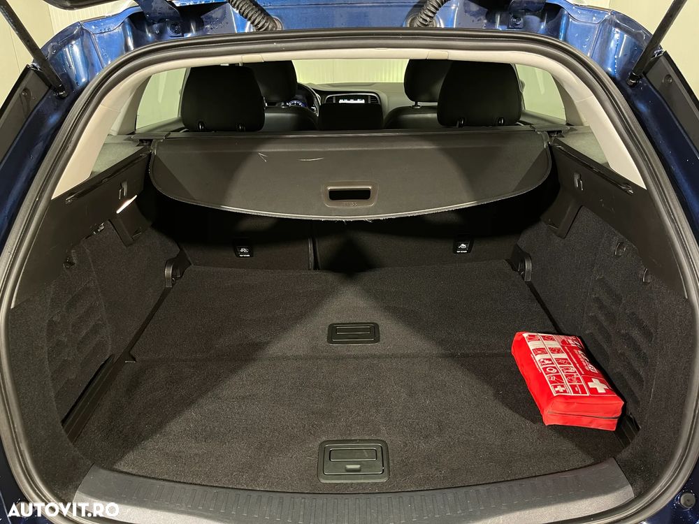 Renault Megane Blue dCi 116 EDC Zen - 12