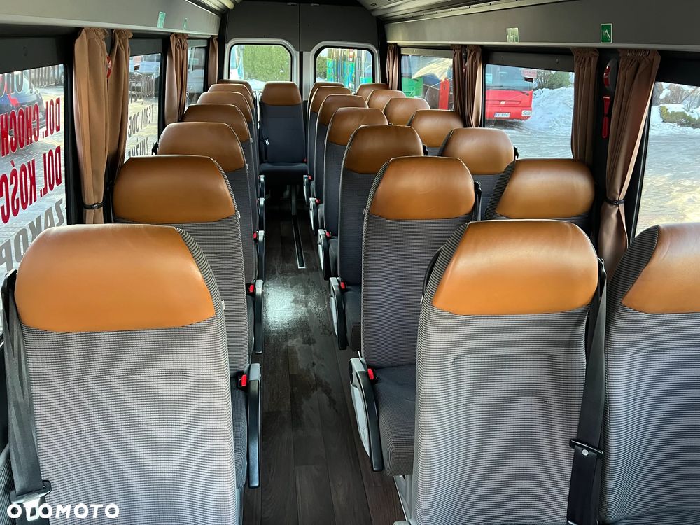 Mercedes-Benz Sprinter - 15