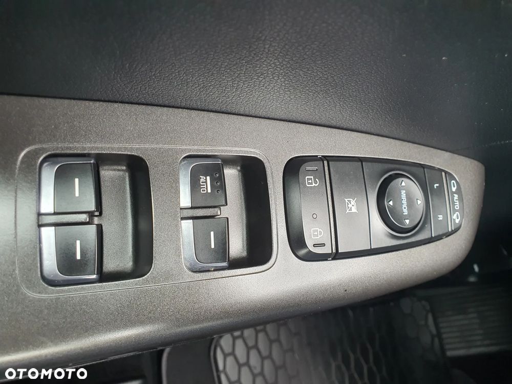 Kia Sportage 1.6 GDI 2WD DREAM-TEAM EDITION - 22