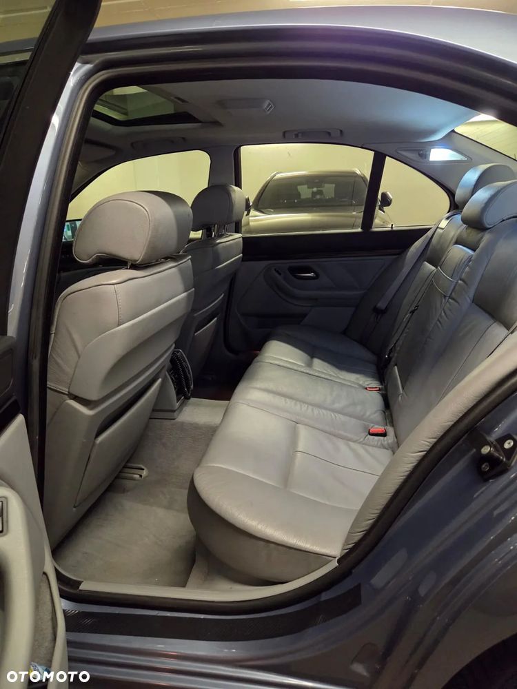 BMW Seria 5 - 16
