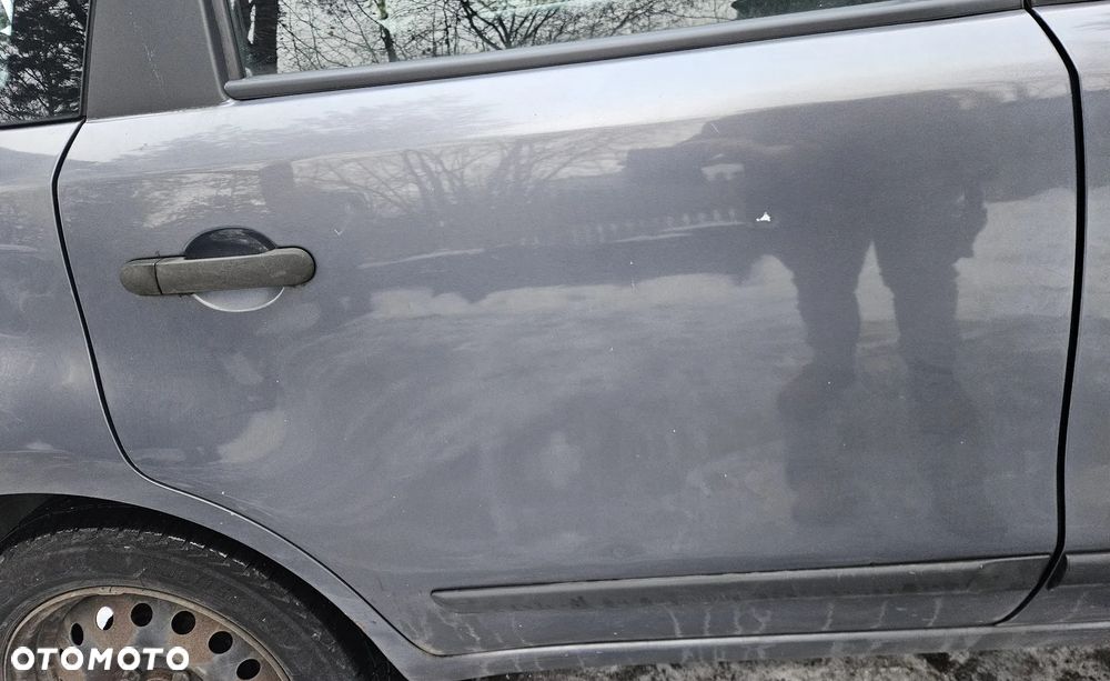 Nissan Note E11 07 drzwi tył tylne  lewe B52G - 4