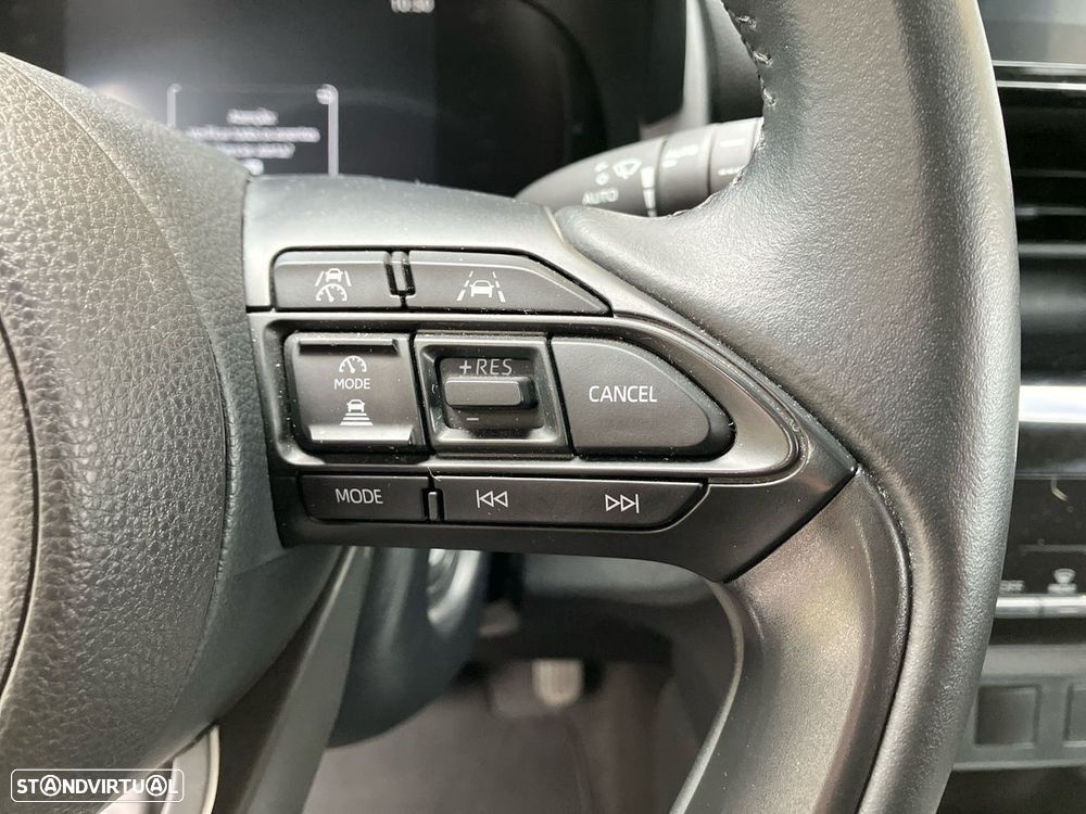 Toyota Yaris Cross 1.5 HDF Comfort Plus - 27